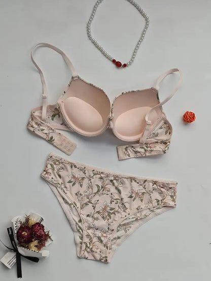 Floral Print Bra and Underwear Set